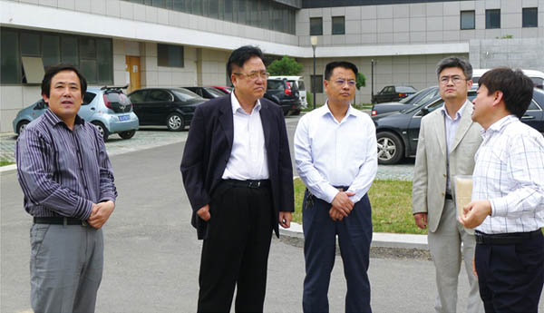 錢逸泰院士來公司指導院士站建設